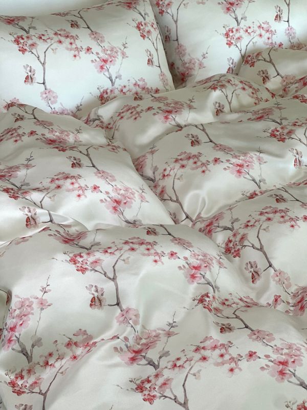 Sengesett i silke - rosa print